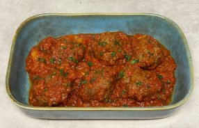 Kofta bil Bandoura (Kofta in tomatensaus)